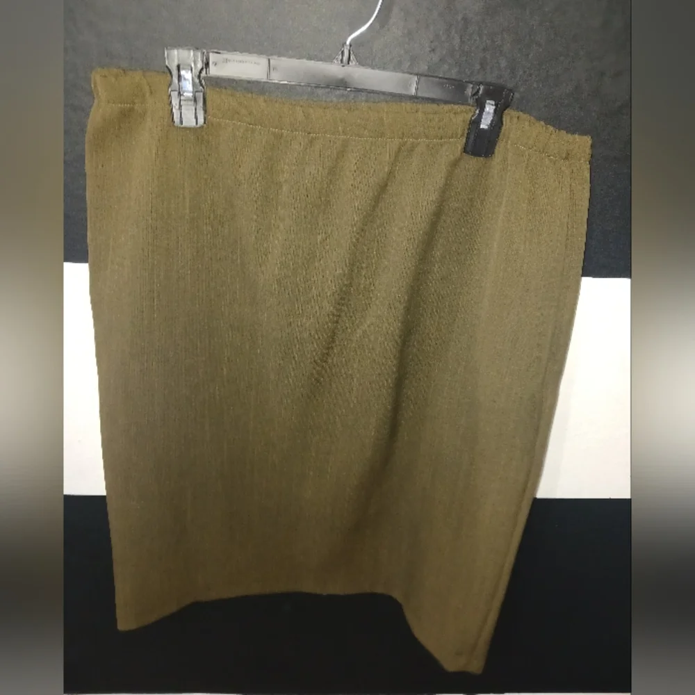 City Studio Women green olive matching set - Picture 15 of 16